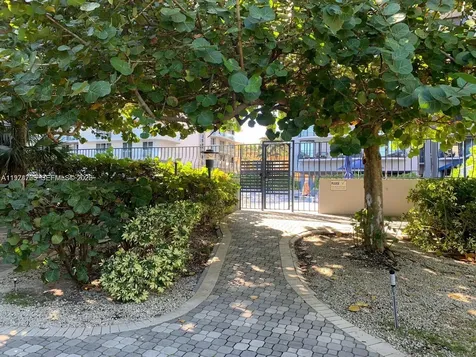 8877 Collins Avenue Surfside FL 33154