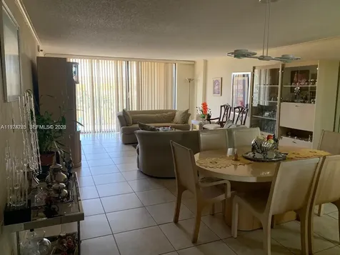 8877 Collins Avenue Surfside FL 33154