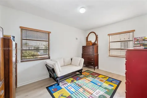 1727 SW 11th Terrace Miami FL 33135