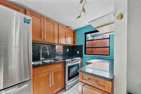 1727 SW 11th Terrace Miami FL 33135