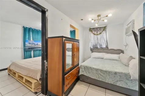 1727 SW 11th Terrace Miami FL 33135