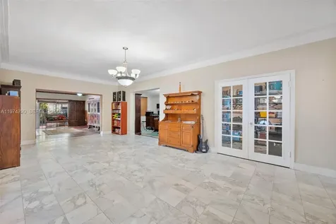 1727 SW 11th Terrace Miami FL 33135