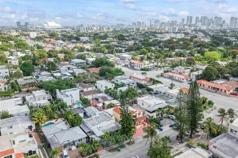 1727 SW 11th Terrace Miami FL 33135