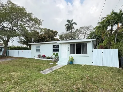 204 SW 7th Avenue Hallandale Beach FL 33009