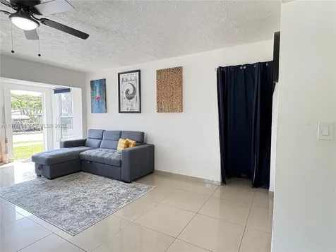 204 SW 7th Avenue Hallandale Beach FL 33009