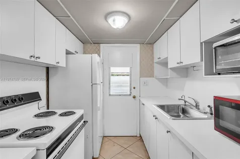 17050 NE 14th Avenue Miami FL 33162
