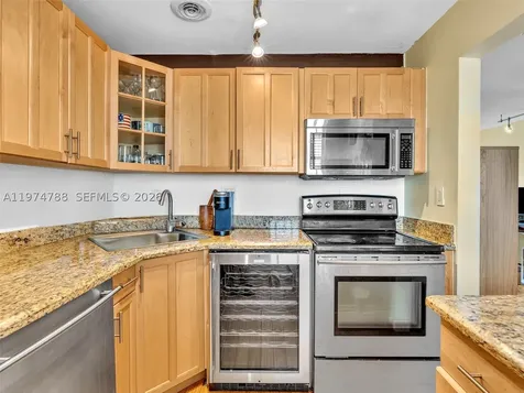 1236 Alton Road Miami Beach FL 33139