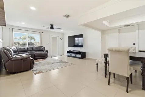 5616 NW 48th Way Tamarac FL 33319