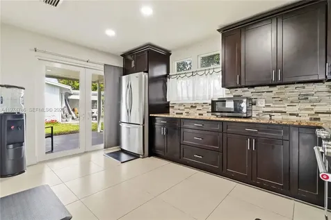 5616 NW 48th Way Tamarac FL 33319