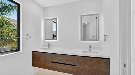 4624 SW 32nd Avenue Dania Beach FL 33312