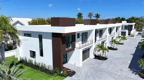 4624 SW 32nd Avenue Dania Beach FL 33312