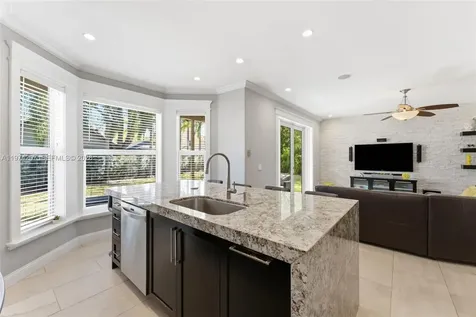 1521 NW 178th Terrace Pembroke Pines FL 33029