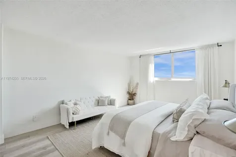 19380 Collins Avenue Sunny Isles Beach FL 33160