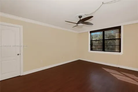 10854 N Kendall Drive Miami FL 33176