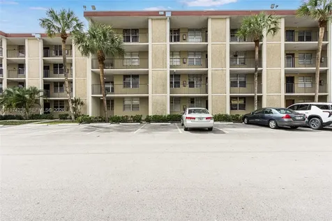 2649 NW 48th Terrace Lauderdale Lakes FL 33313