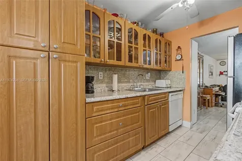 2649 NW 48th Terrace Lauderdale Lakes FL 33313