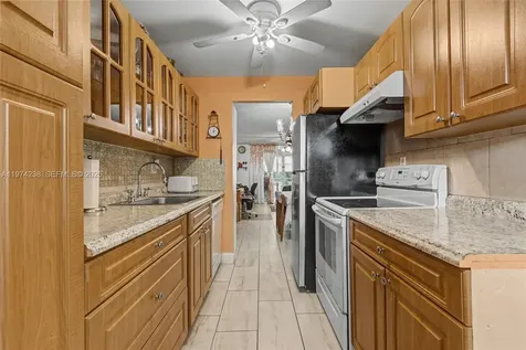 2649 NW 48th Terrace Lauderdale Lakes FL 33313