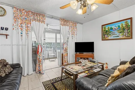 2649 NW 48th Terrace Lauderdale Lakes FL 33313