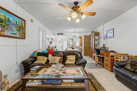2649 NW 48th Terrace Lauderdale Lakes FL 33313