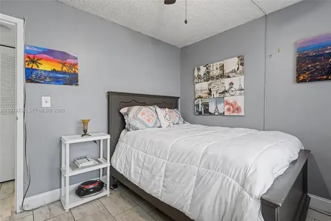 2649 NW 48th Terrace Lauderdale Lakes FL 33313