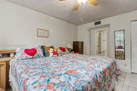 2649 NW 48th Terrace Lauderdale Lakes FL 33313