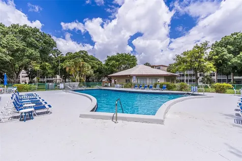 2649 NW 48th Terrace Lauderdale Lakes FL 33313
