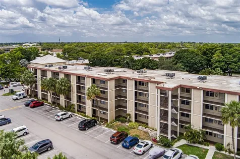 2649 NW 48th Terrace Lauderdale Lakes FL 33313