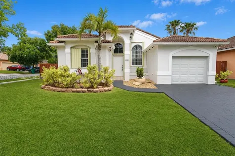 9437 SW 183rd Terrace Palmetto Bay FL 33157