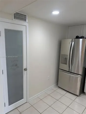 925 N Halifax Daytona FL 32118