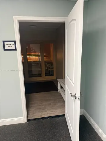 925 N Halifax Daytona FL 32118