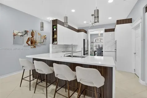 4301 Diamond Row Weston FL 33331