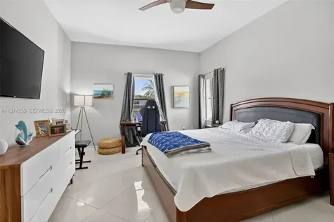 4301 Diamond Row Weston FL 33331