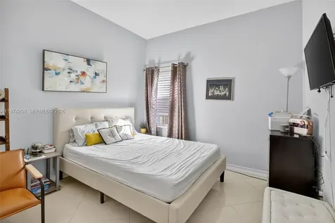 4301 Diamond Row Weston FL 33331