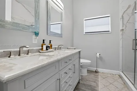 4301 Diamond Row Weston FL 33331