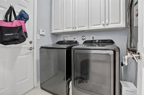 4301 Diamond Row Weston FL 33331