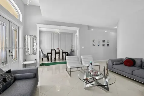 4301 Diamond Row Weston FL 33331