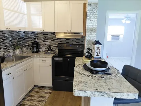 1431 SW 24th Court Fort Lauderdale FL 33315
