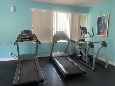 18051 NW 68th Avenue Hialeah FL 33015