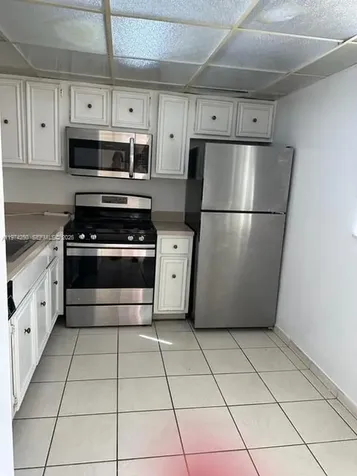18051 NW 68th Avenue Hialeah FL 33015