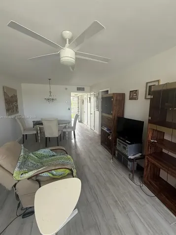220 SW 9th Avenue Hallandale Beach FL 33009