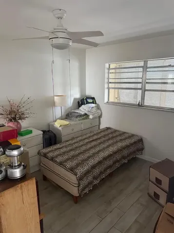 220 SW 9th Avenue Hallandale Beach FL 33009
