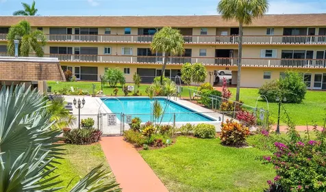 5300 Washington Street Hollywood FL 33021