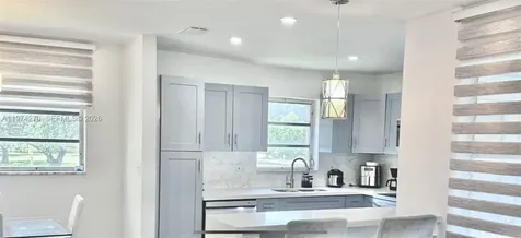 5300 Washington Street Hollywood FL 33021