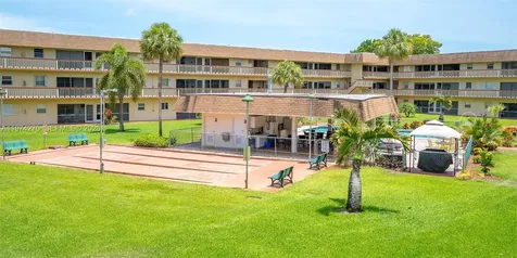 5300 Washington Street Hollywood FL 33021