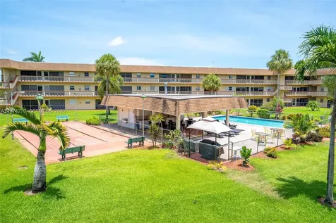 5300 Washington Street Hollywood FL 33021