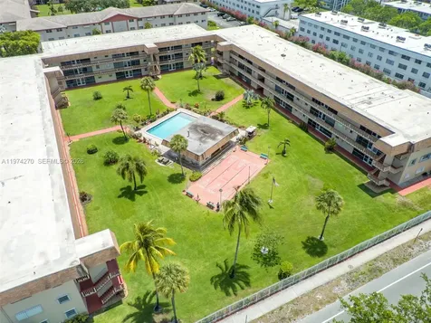5300 Washington Street Hollywood FL 33021