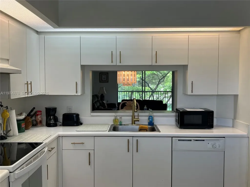 13105 SW 16th Court Pembroke Pines FL 33027