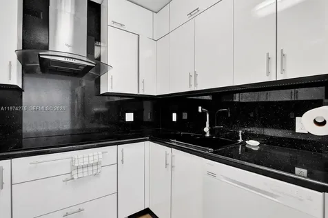 100 Lincoln Road Miami Beach FL 33139