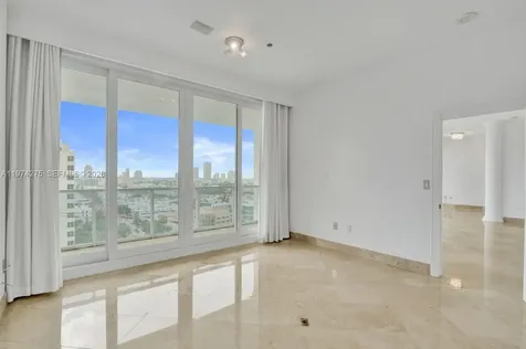 100 Lincoln Road Miami Beach FL 33139