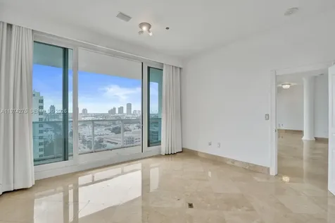 100 Lincoln Road Miami Beach FL 33139